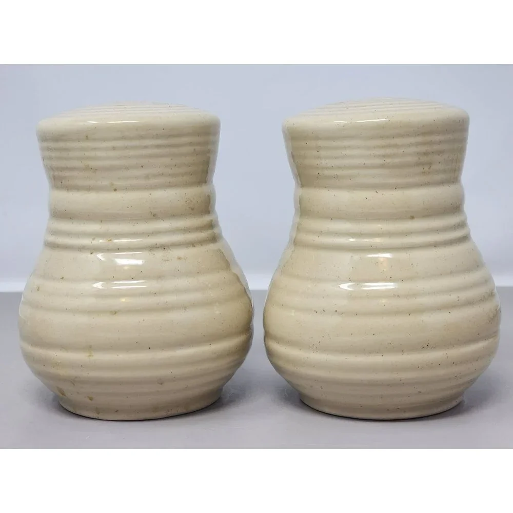 Vintage 3D Apples And Leaves Design Salt & Pepper Shakers Set Of 2 Small & Large